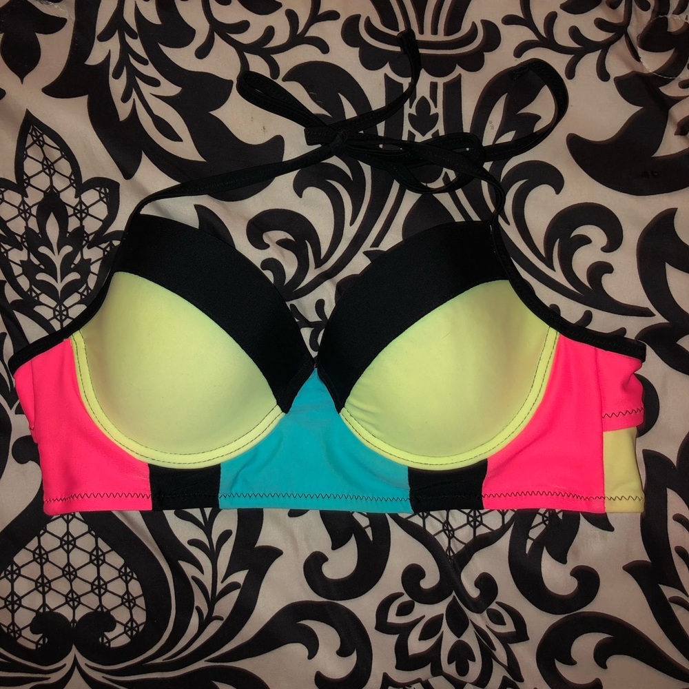 super cute push-up bathing suit top!